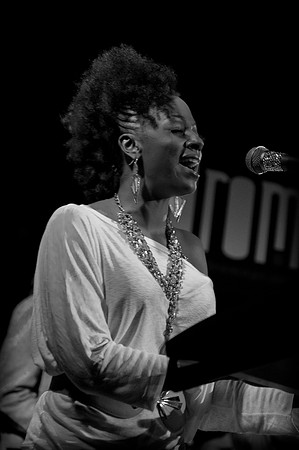 Sy Smith & Zo