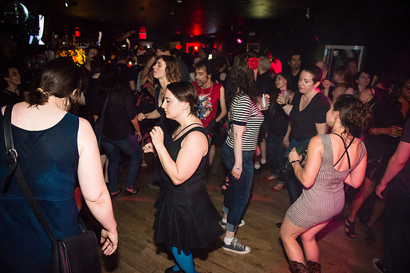 Oscillate Wildly - Le Poisson Rouge - NYC - 2015