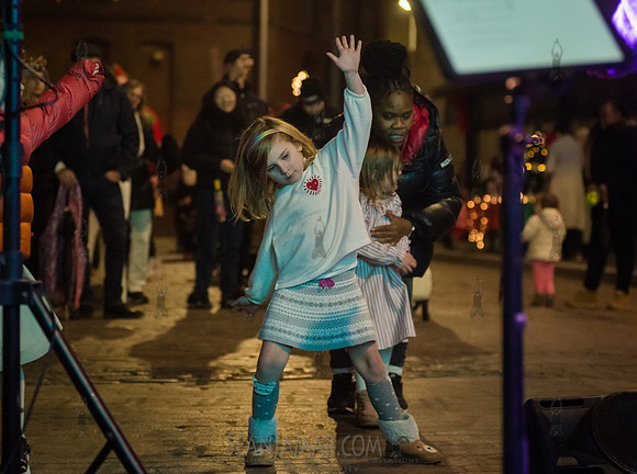 DID Christmas Tree Lighting - Dumbo Archway - NYC - 2024