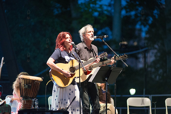 Rosanne Cash and john Leventhal - Voices of A People’s History - Rumsey Playfield Central Park - NYC - 2018