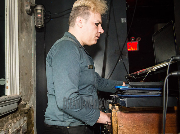 Oscilate Wildly - Jeromes - NYC - 2016