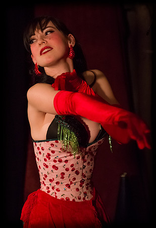Hazel Honeysuckle - NY Pinup Club - December Burlesque