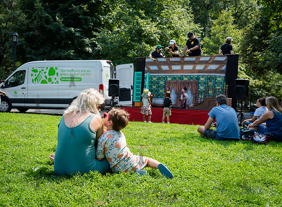 CPF Puppet Mobile - Cinderella Samba - Marcus Garvey Park - NYC
