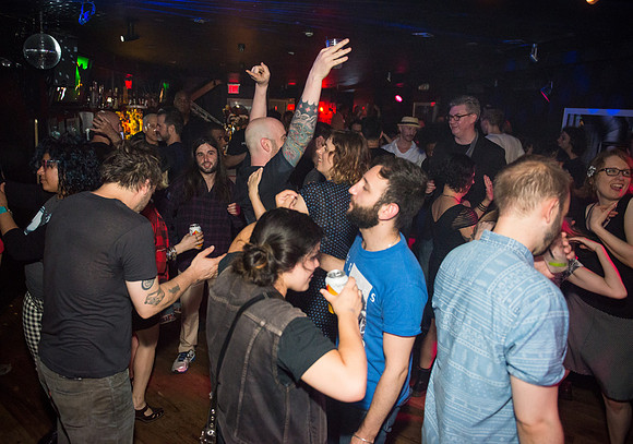 Oscillate Wildly - Le Poisson Rouge - NYC - 2015