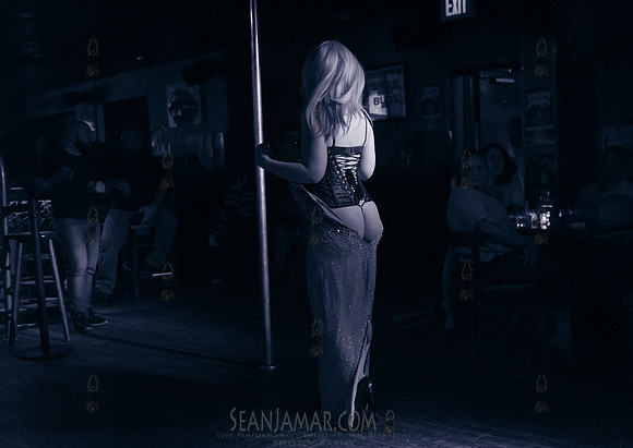 Vonka Romanov - Cirque De So Weird - Hells Kitchen Lounge - Newark NJ - 2018
