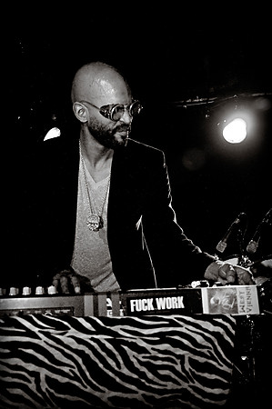 02-09-2011 Daud Laurence Sturdivant of Cubic Zirconia @ Mercury Lounge NYC