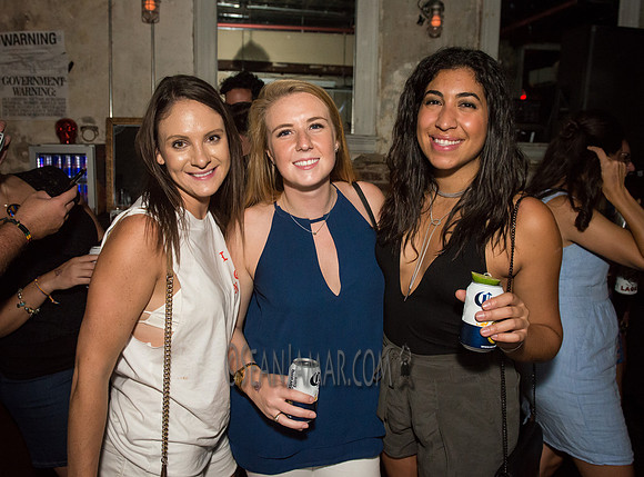 Oscilate Wildly - Jeromes - NYC - 2016