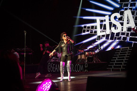 Lisa Lisa - Freestyle & Old School Extravaganza - Radio City Music Hall - NYC - 2017