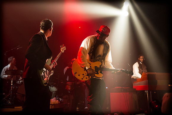 Adrian Younge & Venice Dawn f/ Ghostface Killah - Gramercy Theat