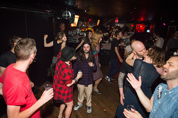 Oscillate Wildly - Le Poisson Rouge - NYC - 2015