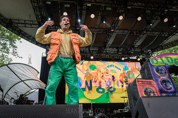 The Wiggles DJ Dorothy Sound System - NYC SummerStage - Aussie B