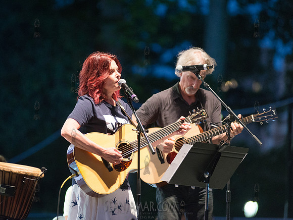 Rosanne Cash and john Leventhal - Voices of A People’s History - Rumsey Playfield Central Park - NYC - 2018