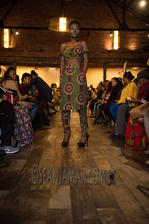 MIDGETgirafe - Ankara Bazaar - 26 Bridge St - BK USA - 2017