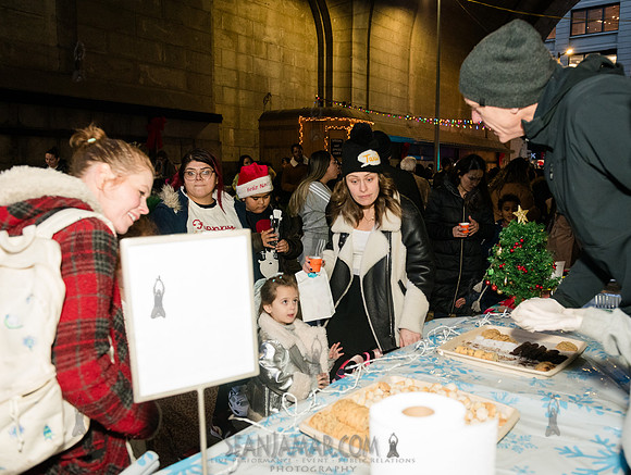 DID Christmas Tree Lighting - Dumbo Archway - NYC - 2024