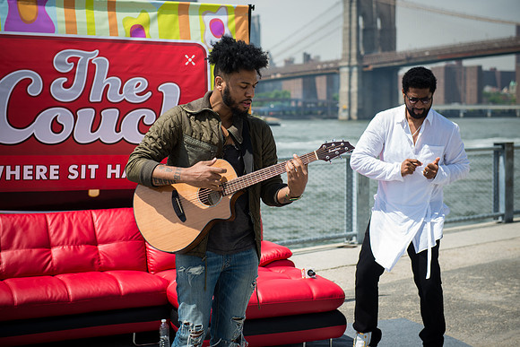 The Couch - Brooklyn Bridge Park Pier 1 - BK USA - 2015