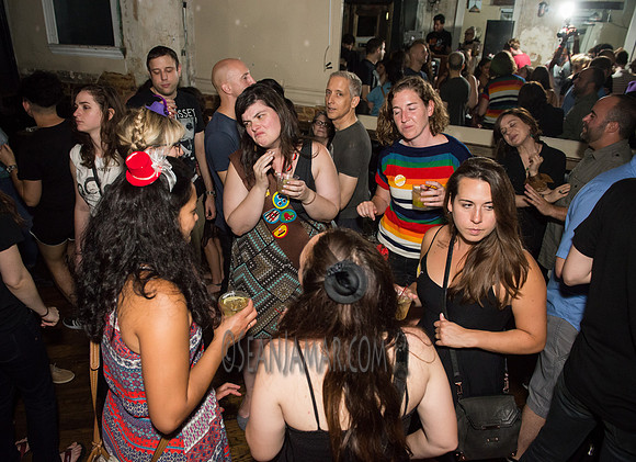 Oscilate Wildly - Jeromes - NYC - 2016