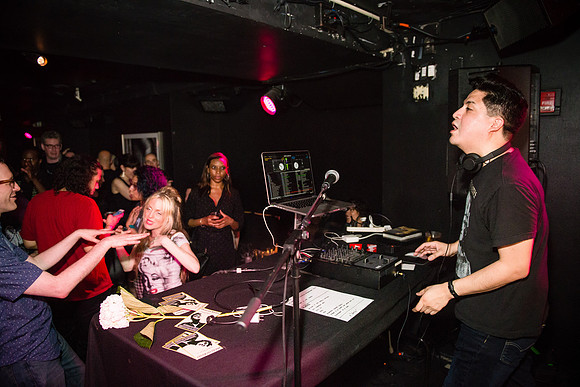 Oscillate Wildly - Le Poisson Rouge - NYC - 2015