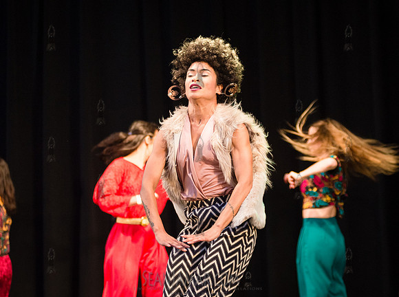A Lady in the House Co - Hip Hop And You Dont Stop - Coffey Park