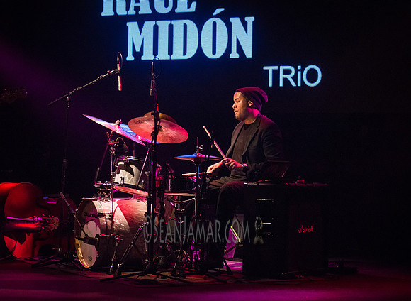 Raul Midon Trio - Highline Ballroom - NYC - 2017