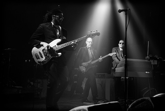 Adrian Younge & Venice Dawn f/ Ghostface Killah - Gramercy Theat