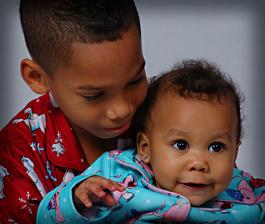 FAMILY PORTRAITURE FOR ALL OCCASIONS