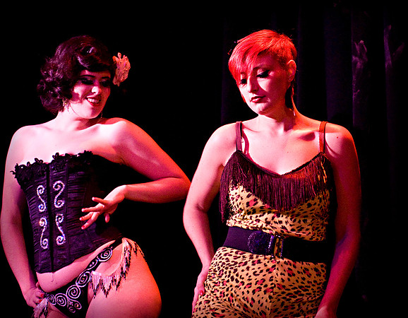 Iris Explosion & Cherry La Voix