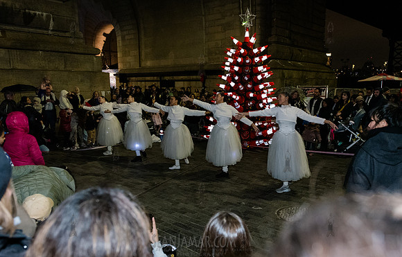 DID Christmas Tree Lighting - Dumbo Archway - NYC - 2024