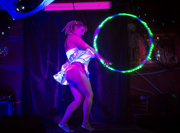 Sabrena Sunshine - Glow Burlesque - Hells Kitchen Lounge - Newark NJ - 2015