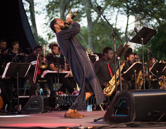 Igmar Thomas & The Revive Band f/ Bilal - Rumsey Playfield - Central Park NYC - 2016