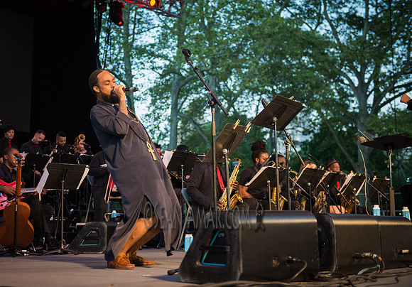 Igmar Thomas & The Revive Band f/ Bilal - Rumsey Playfield - Central Park NYC - 2016