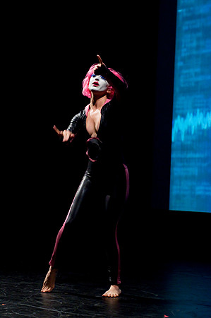 Anna & The Annadroids Memoirs of a Robot Girl