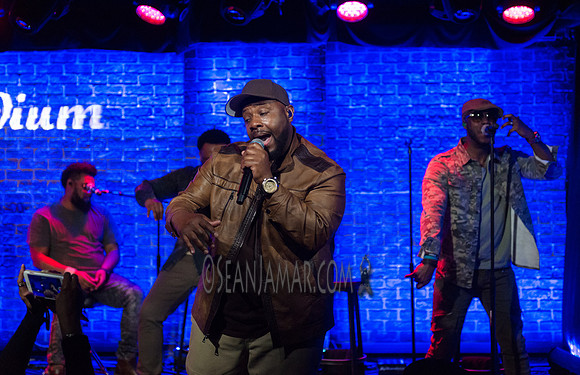 Naturally 7 - The Iridium - NYC - 2018