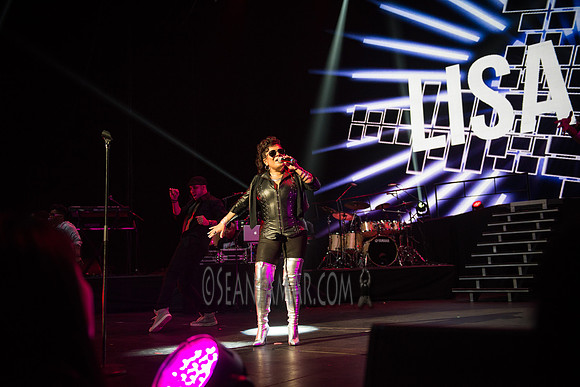 Lisa Lisa - Freestyle & Old School Extravaganza - Radio City Music Hall - NYC - 2017