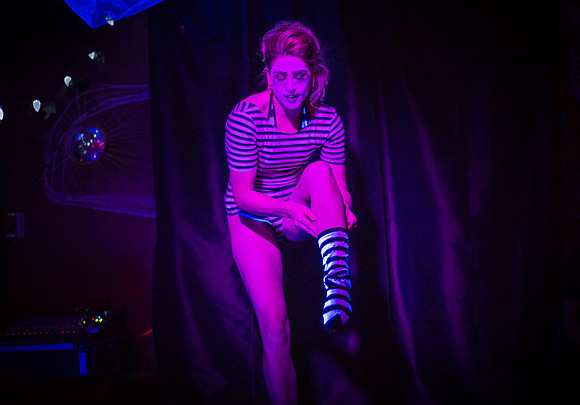 Agent Topchick - Glow Burlesque - Hells Kitchen Lounge - Newark NJ - 2015