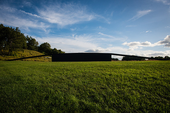Adventure Day - Robert Grosvenor 'untitled' - Storm King Art Center - New Windsor NY - 2015