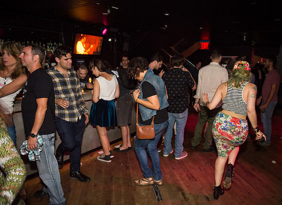 Oscillate Wildly - Le Poisson Rouge - NYC - 2015