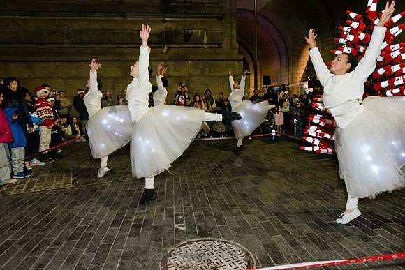 DID Christmas Tree Lighting - Dumbo Archway - NYC - 2024