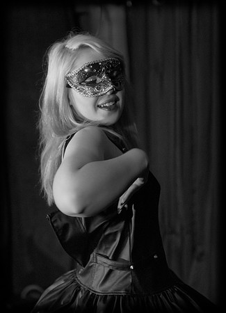 Vonka Romanov - NY Pinup Club - December Burlesque