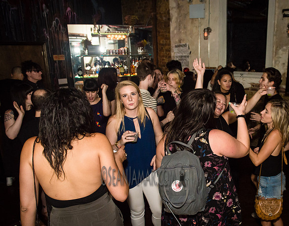 Oscilate Wildly - Jeromes - NYC - 2016