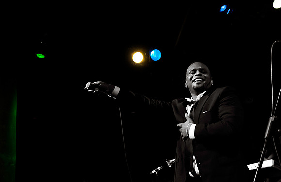 Carl Thomas