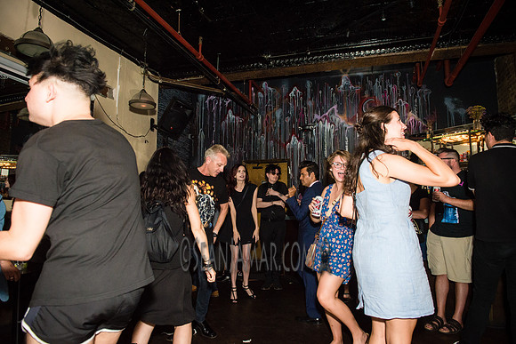 Oscilate Wildly - Jeromes - NYC - 2016