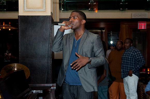 Chris Rob'Waiting For You' Video Premiere