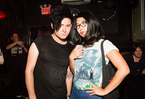 Oscilate Wildly - Jeromes - NYC - 2016