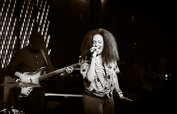 Wayna - Ginnys Supper Club - Harlem USA - 2015