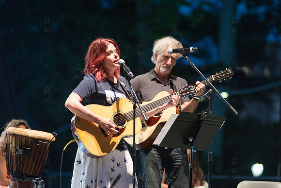 Rosanne Cash and john Leventhal - Voices of A People’s History - Rumsey Playfield Central Park - NYC - 2018