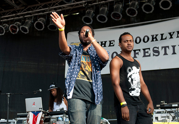 Fat Tony - Brooklyn Hip Hop Festival 2012 f/ Busta Rhymes & frie