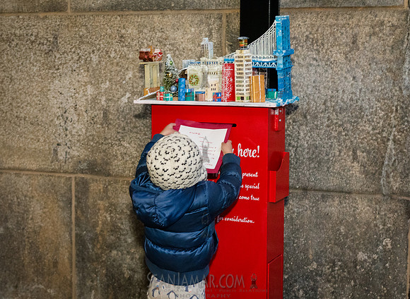 DID Christmas Tree Lighting - Dumbo Archway - NYC - 2024