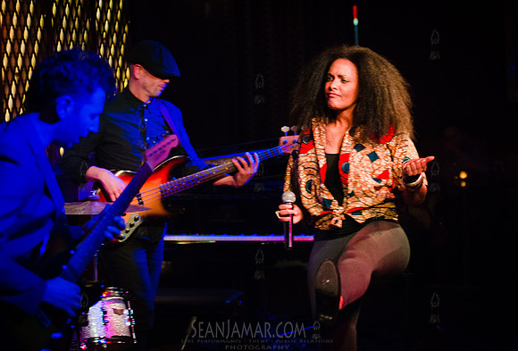 Wayna - Ginnys Supper Club - Harlem USA - 2015